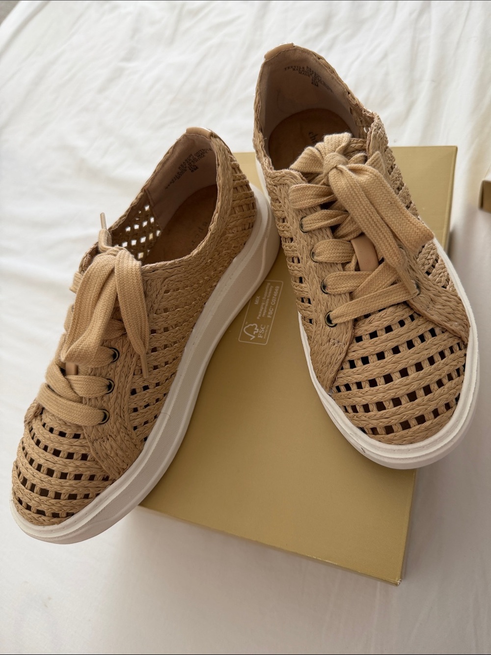 Charles David Woven Lace-Up Sneakers - Tan and White, Like new